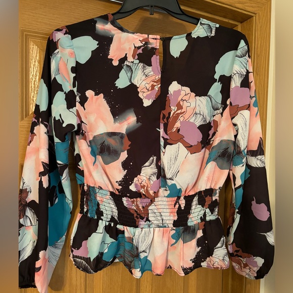 bar III - multi color blouse, size L - Picture 3 of 5